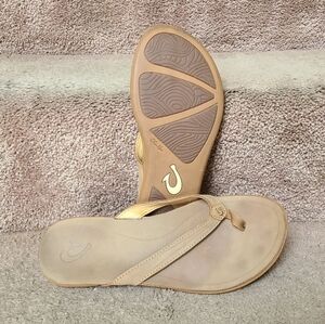 Olukai Sz 9 Women's Leather Tan Flip Flops Aukai